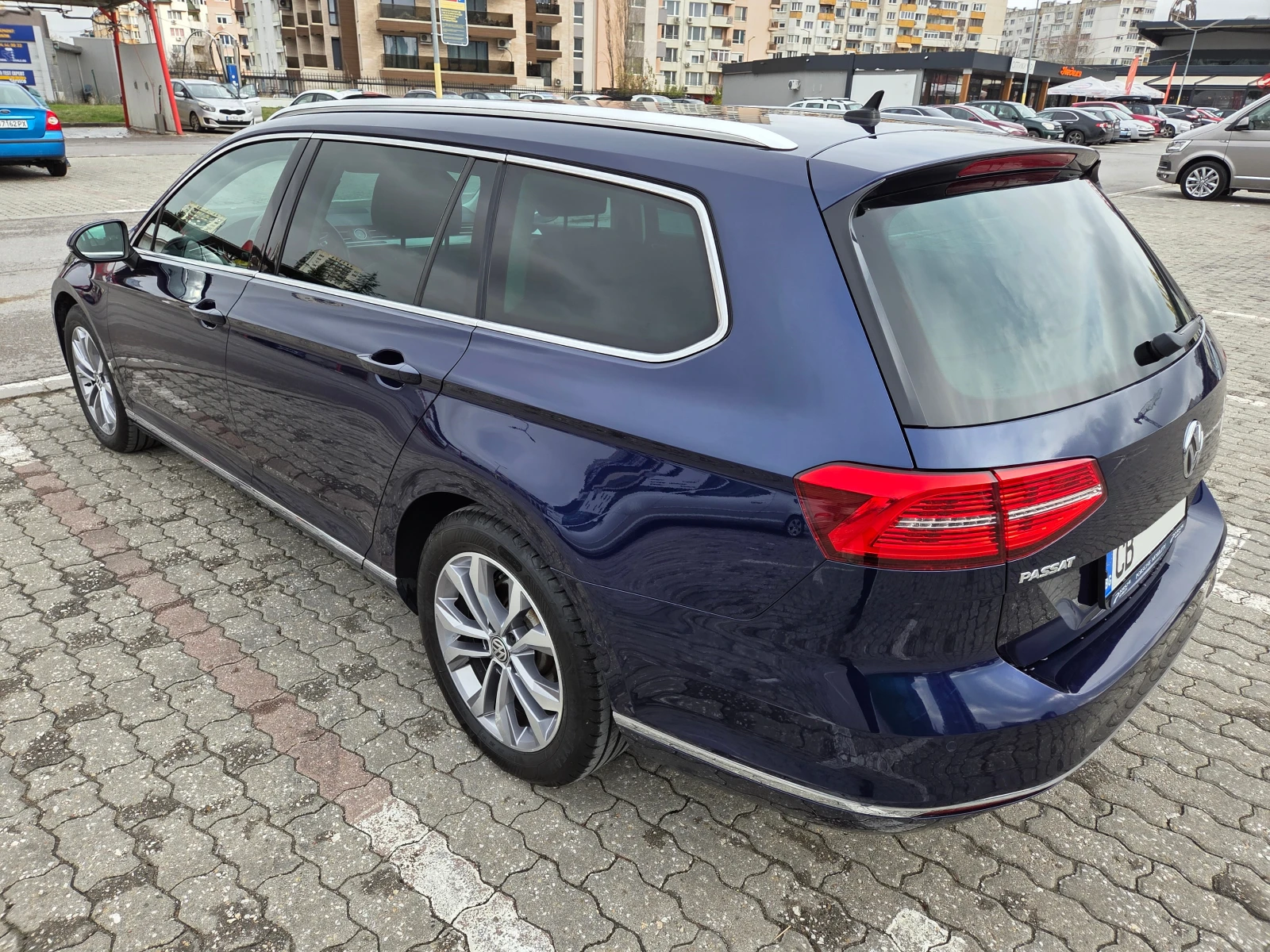 VW Passat B8 Highline 4motion 190к.с. - изображение 6