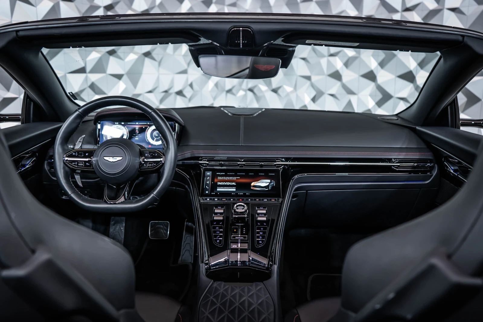 Aston Martin Други DB12 Volante Aluminite Silver - изображение 9