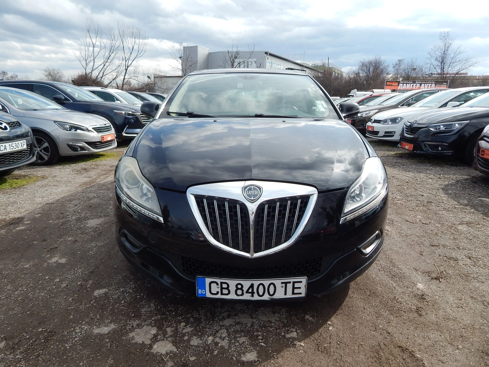 Lancia Delta 1.6M-JET, снимка 2 - Автомобили и джипове - 53873990