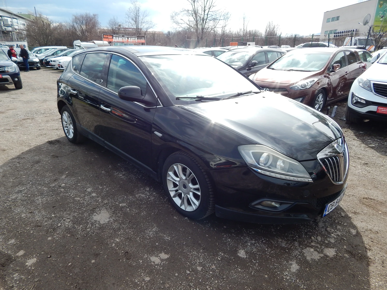 Lancia Delta 1.6M-JET, снимка 3 - Автомобили и джипове - 53873990