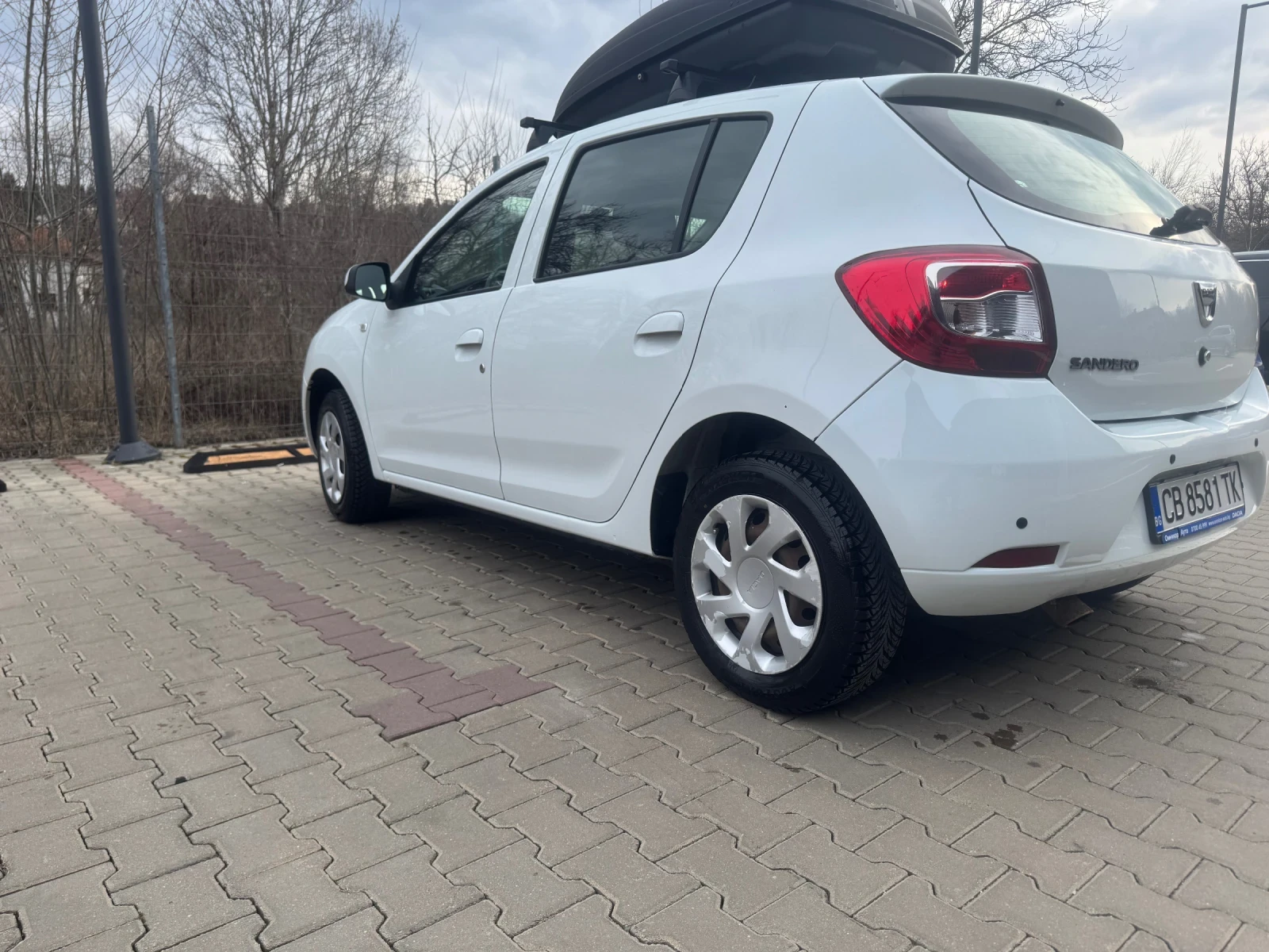 Dacia Sandero 1.5 DCI, снимка 4 - Автомобили и джипове - 53927132
