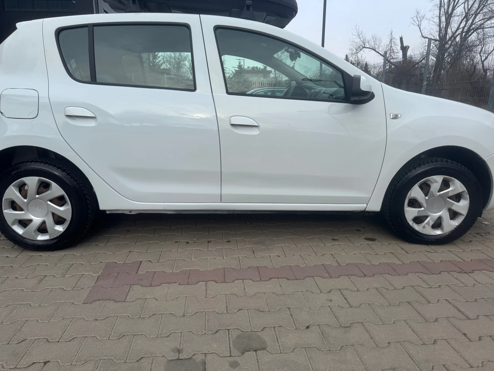 Dacia Sandero 1.5 DCI, снимка 2 - Автомобили и джипове - 53927132
