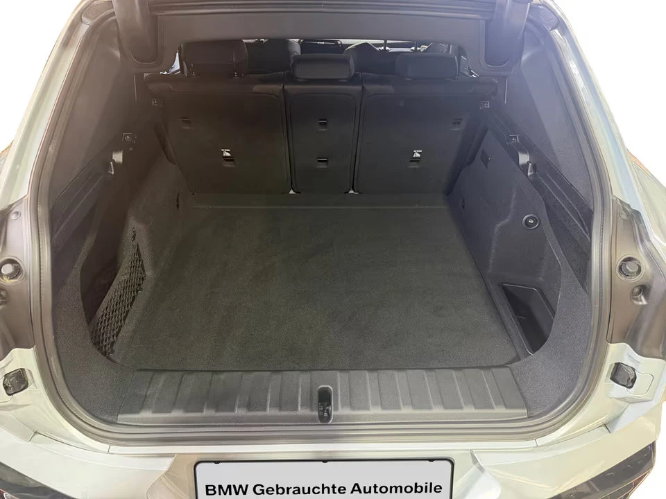 BMW iX2 30/xDRIVE/313HP/MSPORT/H&K/ГАРАНЦИЯ/CAM/LED/207z, снимка 8 - Автомобили и джипове - 53986752