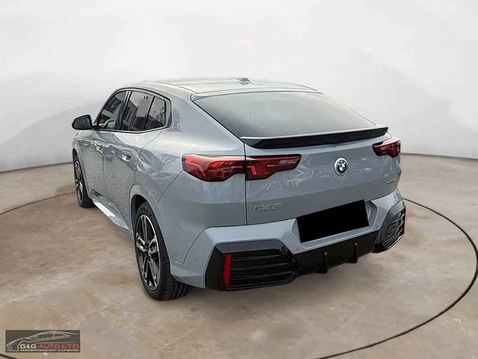 BMW iX2 30/xDRIVE/313HP/MSPORT/H&K/ГАРАНЦИЯ/CAM/LED/207z, снимка 3 - Автомобили и джипове - 53986752