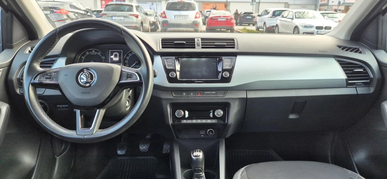 Skoda Fabia, снимка 5 - Автомобили и джипове - 54093199