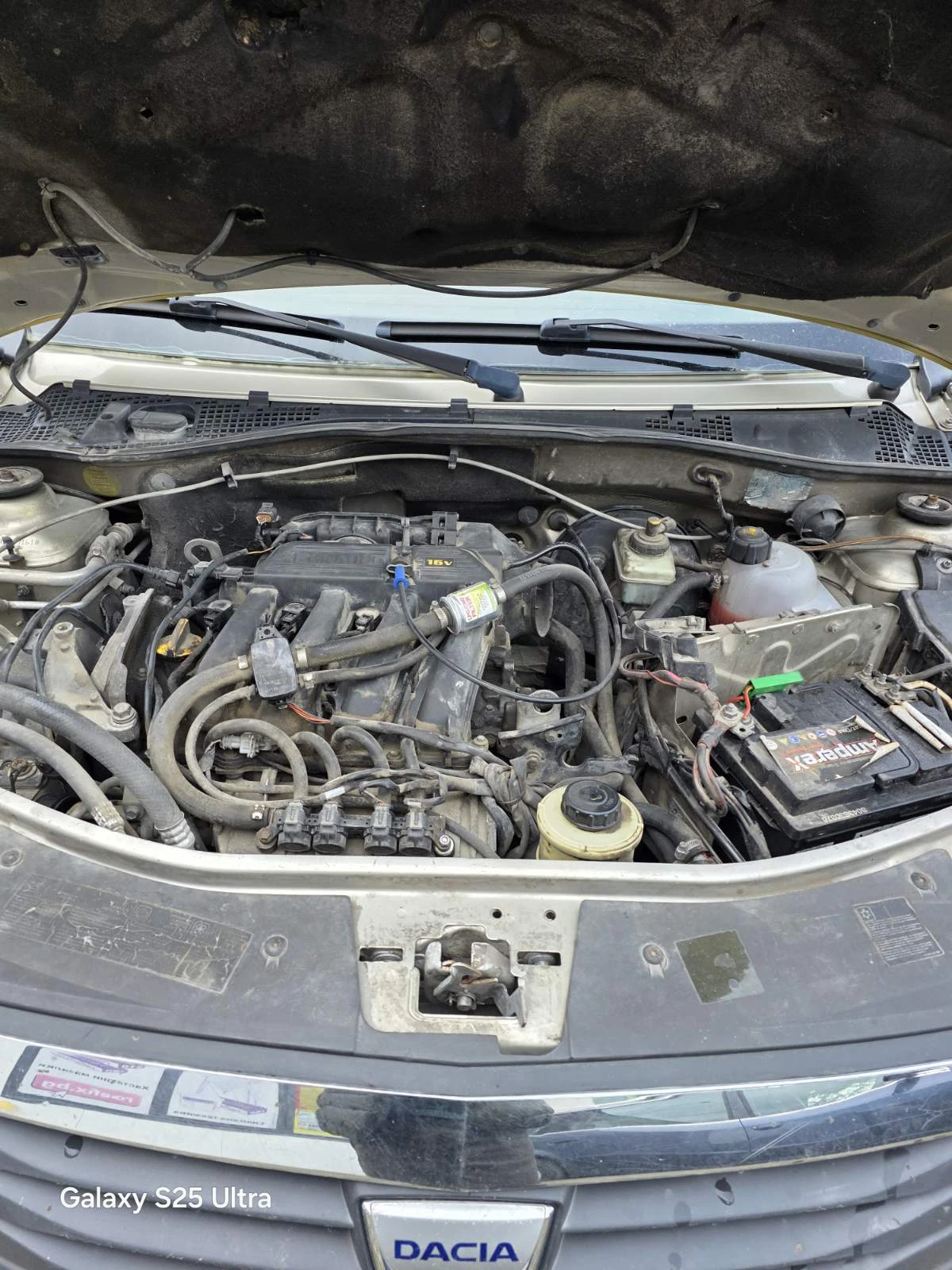 Dacia Logan 1.6 16V, снимка 7 - Автомобили и джипове - 54253492