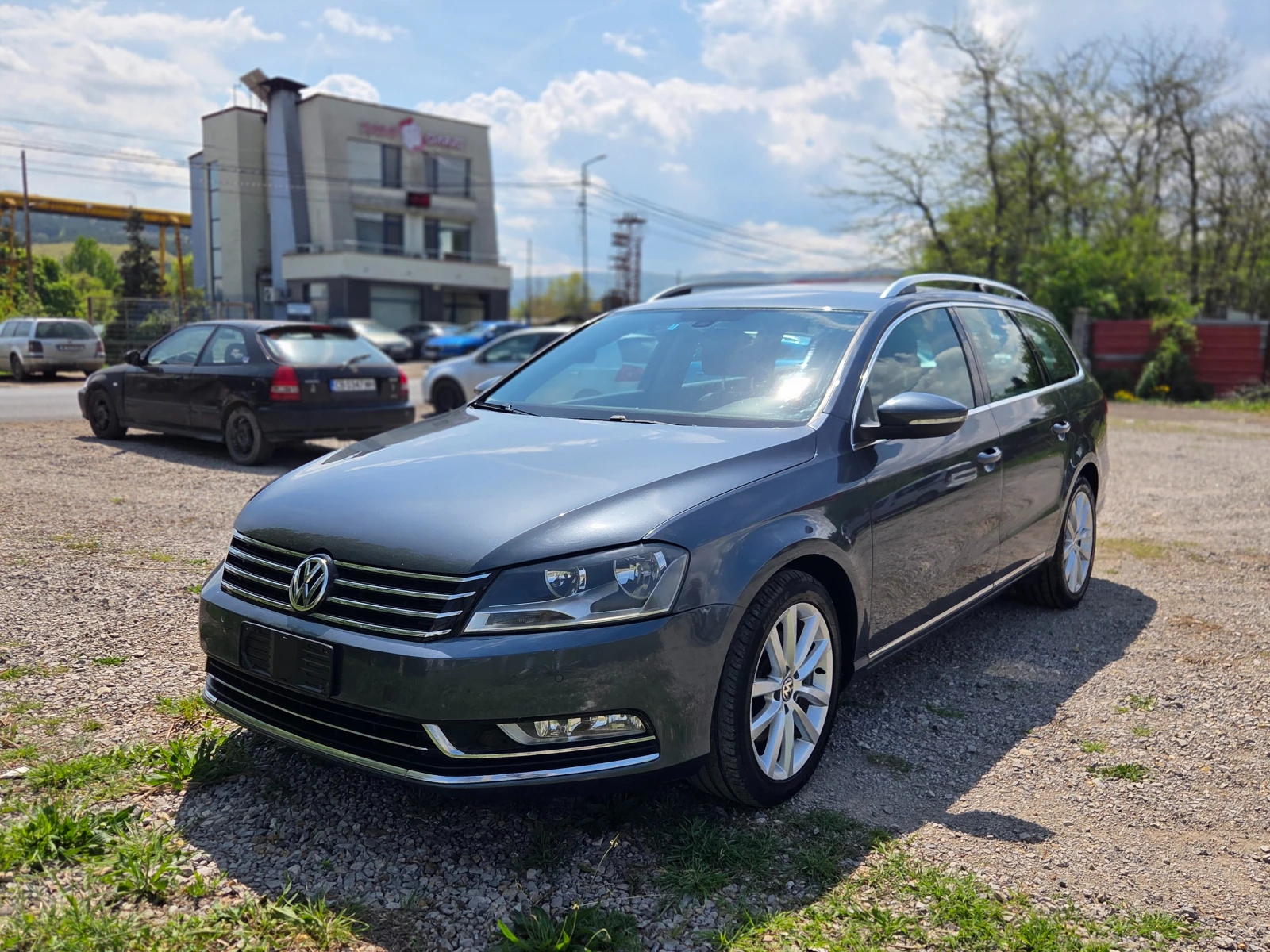 VW Passat 2.0TDI DSG Highline КОЖА* УНИКАЛЕН* , снимка 14 - Автомобили и джипове - 54354934