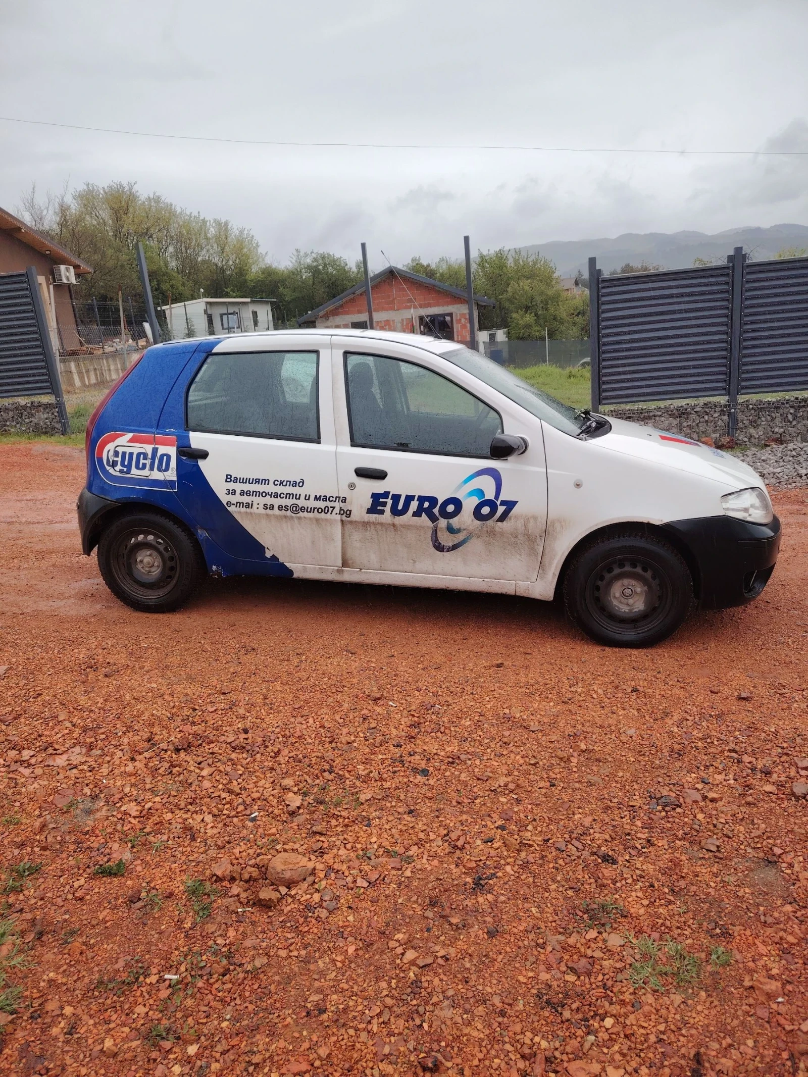 Fiat Punto 1.3 Multijet , снимка 9 - Автомобили и джипове - 54369568