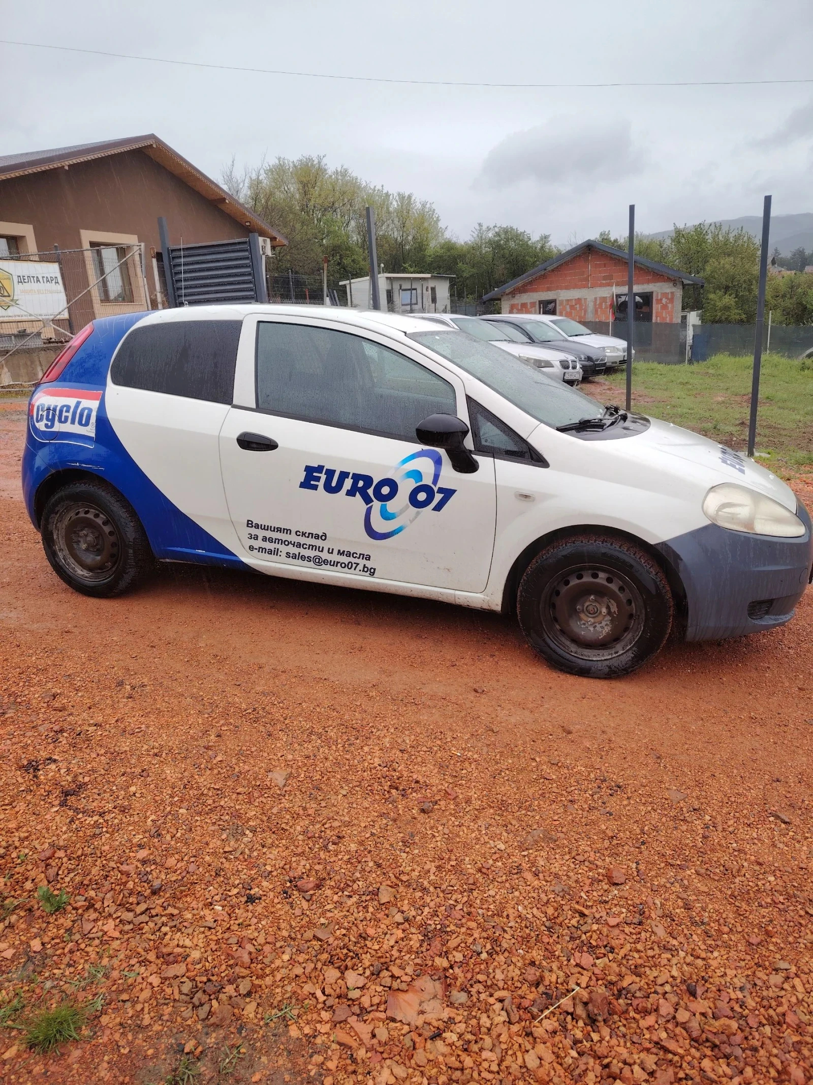 Fiat Punto 1.3 Multijet , снимка 3 - Автомобили и джипове - 54369568