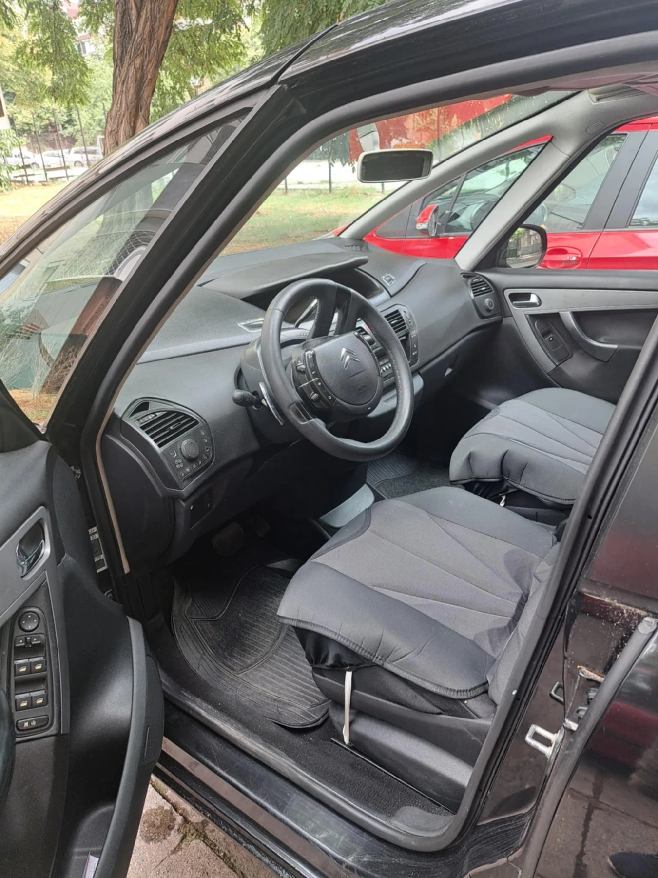 Citroen C4 Picasso, снимка 6 - Автомобили и джипове - 54425536