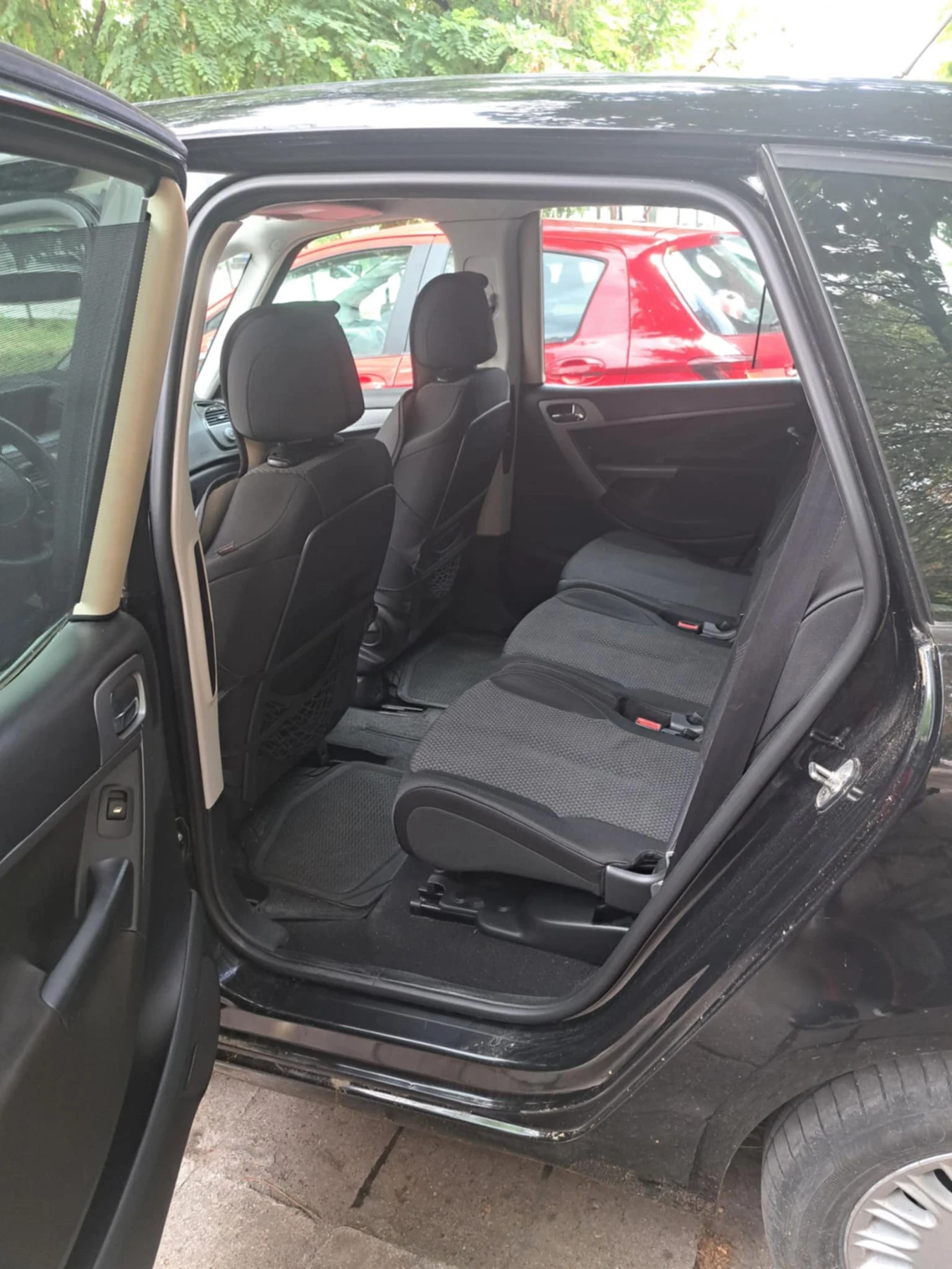 Citroen C4 Picasso, снимка 7 - Автомобили и джипове - 54425536