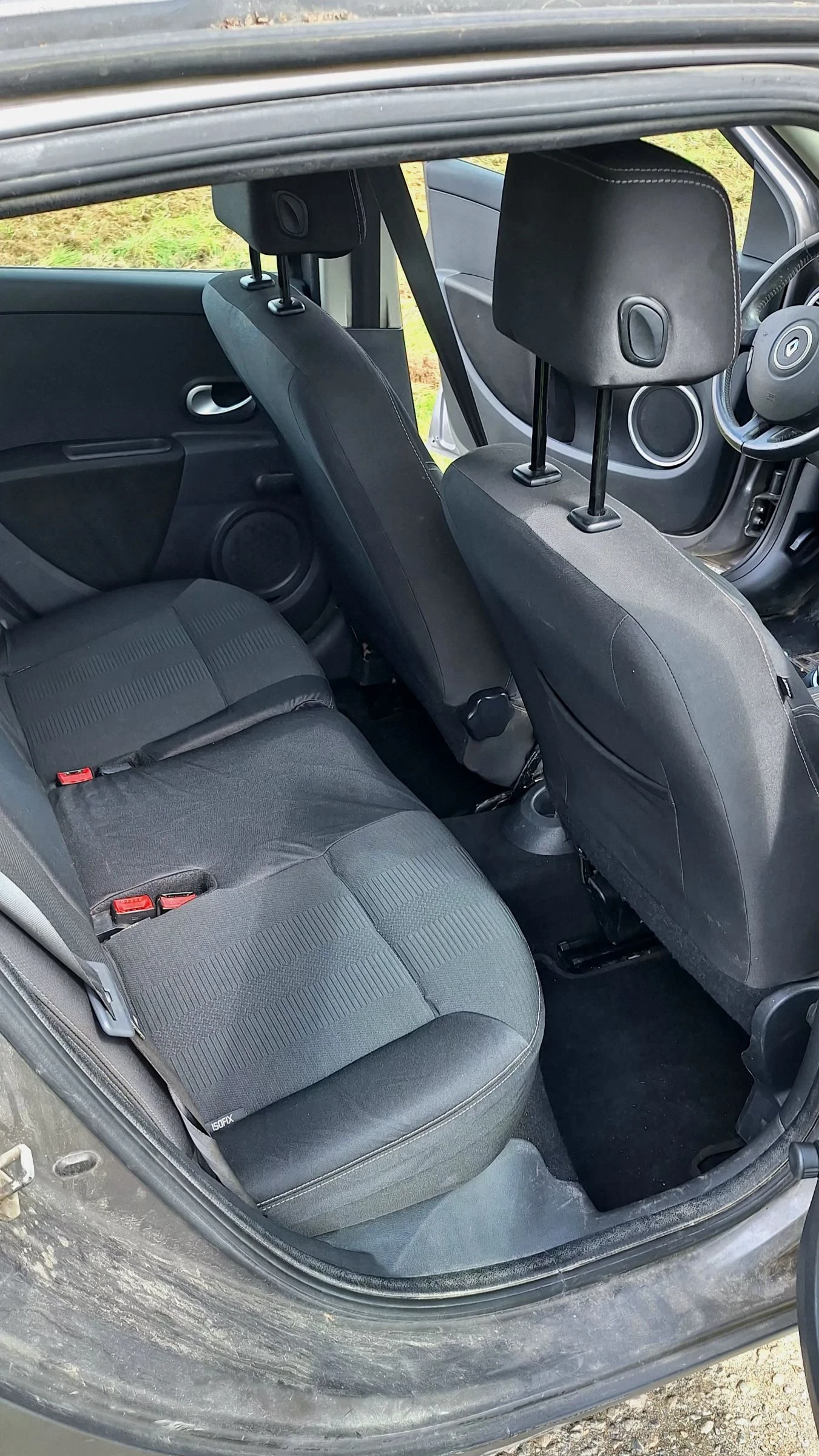 Renault Clio 1.5DCI , снимка 13 - Автомобили и джипове - 54654570