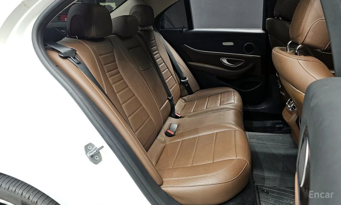 Mercedes-Benz E 300, снимка 11 - Автомобили и джипове - 55223844