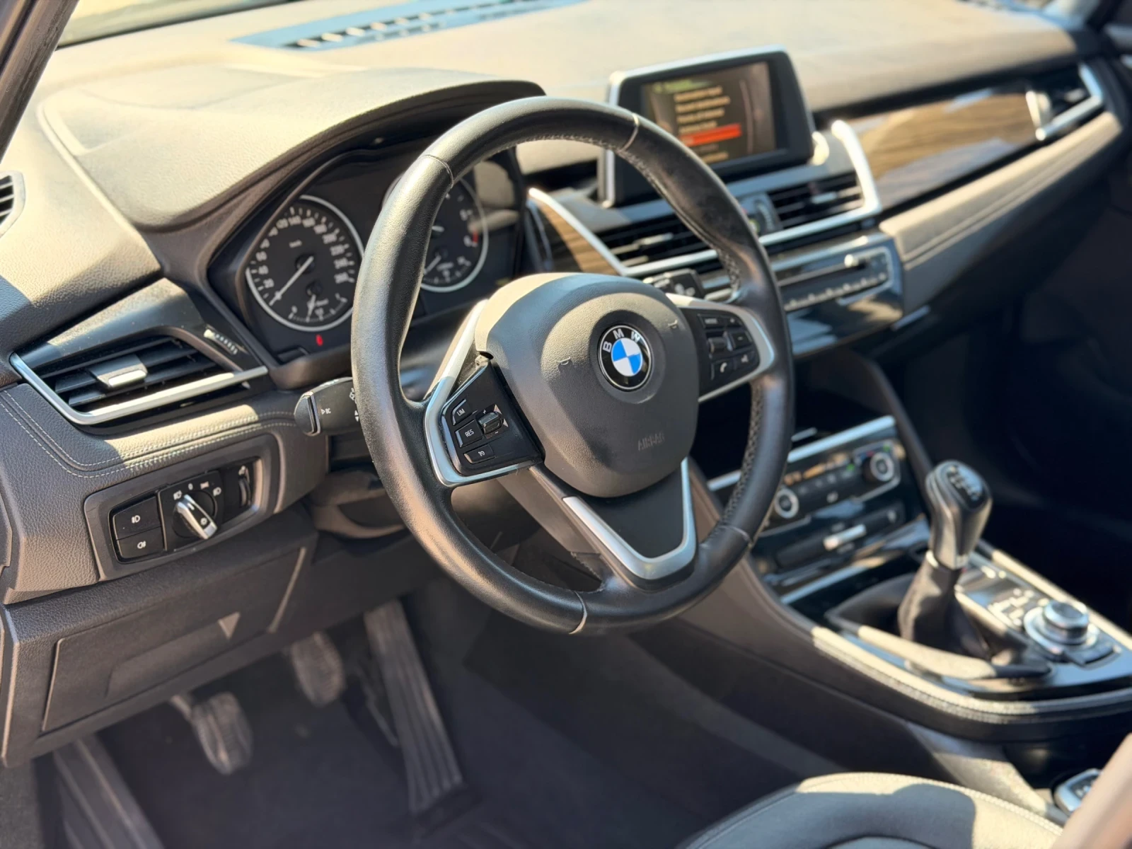 BMW 2 Gran Tourer 216/ Led/кожа/115 кс/euro 6, снимка 13 - Автомобили и джипове - 55679556