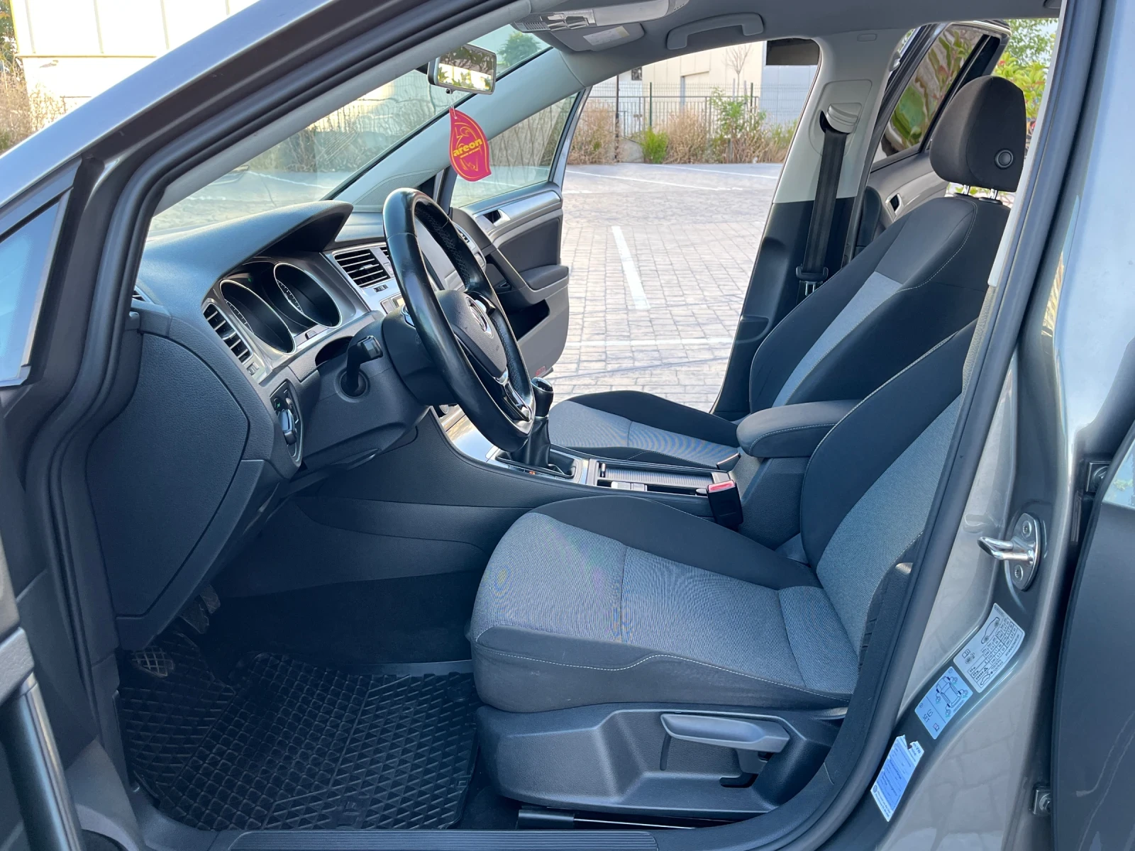 VW Golf 1.6TDI/110/2016/Г, снимка 12 - Автомобили и джипове - 55769494