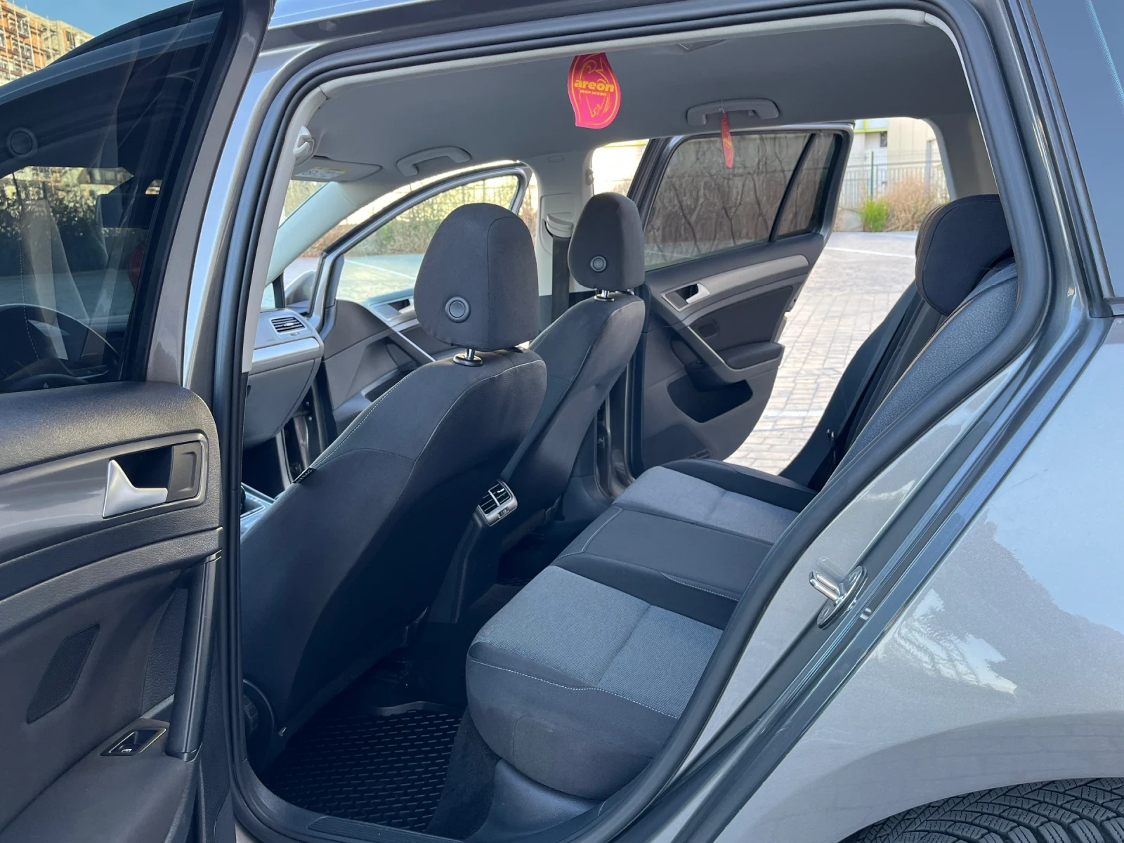 VW Golf 1.6TDI/110/2016/Г, снимка 13 - Автомобили и джипове - 55769494