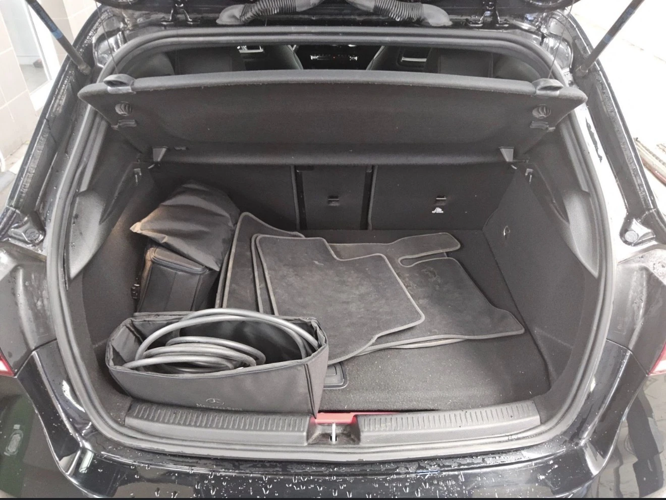 Mercedes-Benz A 250 AMG-Line Очакван внос , снимка 7 - Автомобили и джипове - 56012081