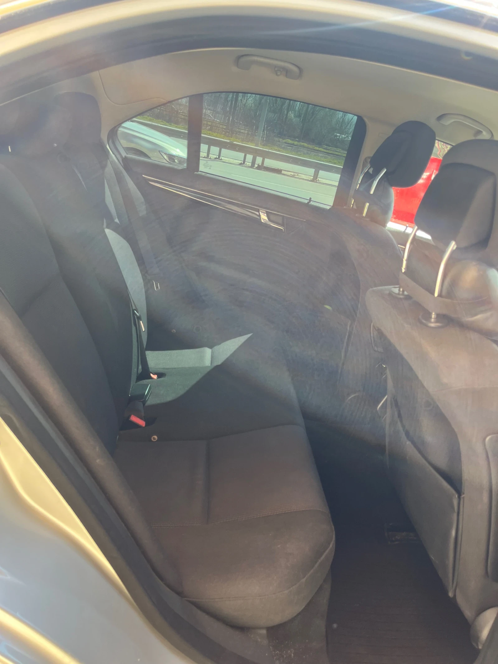 Mercedes-Benz C 220, снимка 6 - Автомобили и джипове - 56062262