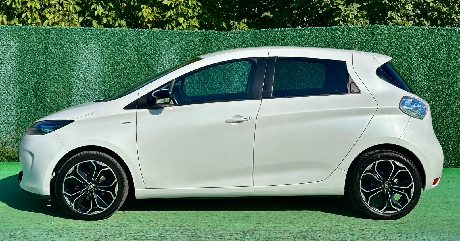 Renault Zoe 41kwh/ ICONIC / KAMERA/ Термо помпа, снимка 6 - Автомобили и джипове - 56144000