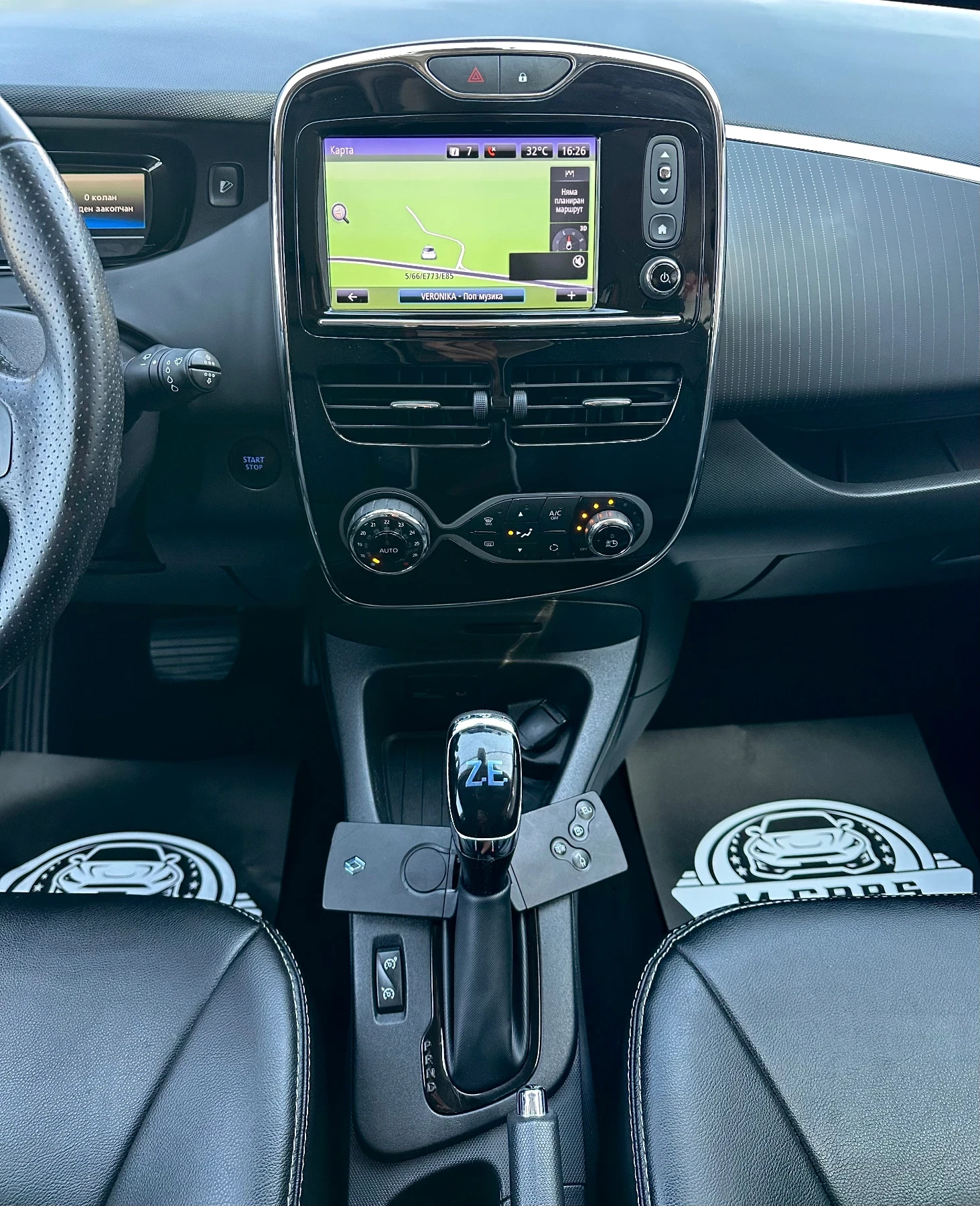 Renault Zoe 41kwh/ ICONIC / KAMERA/ Термо помпа, снимка 14 - Автомобили и джипове - 56144000