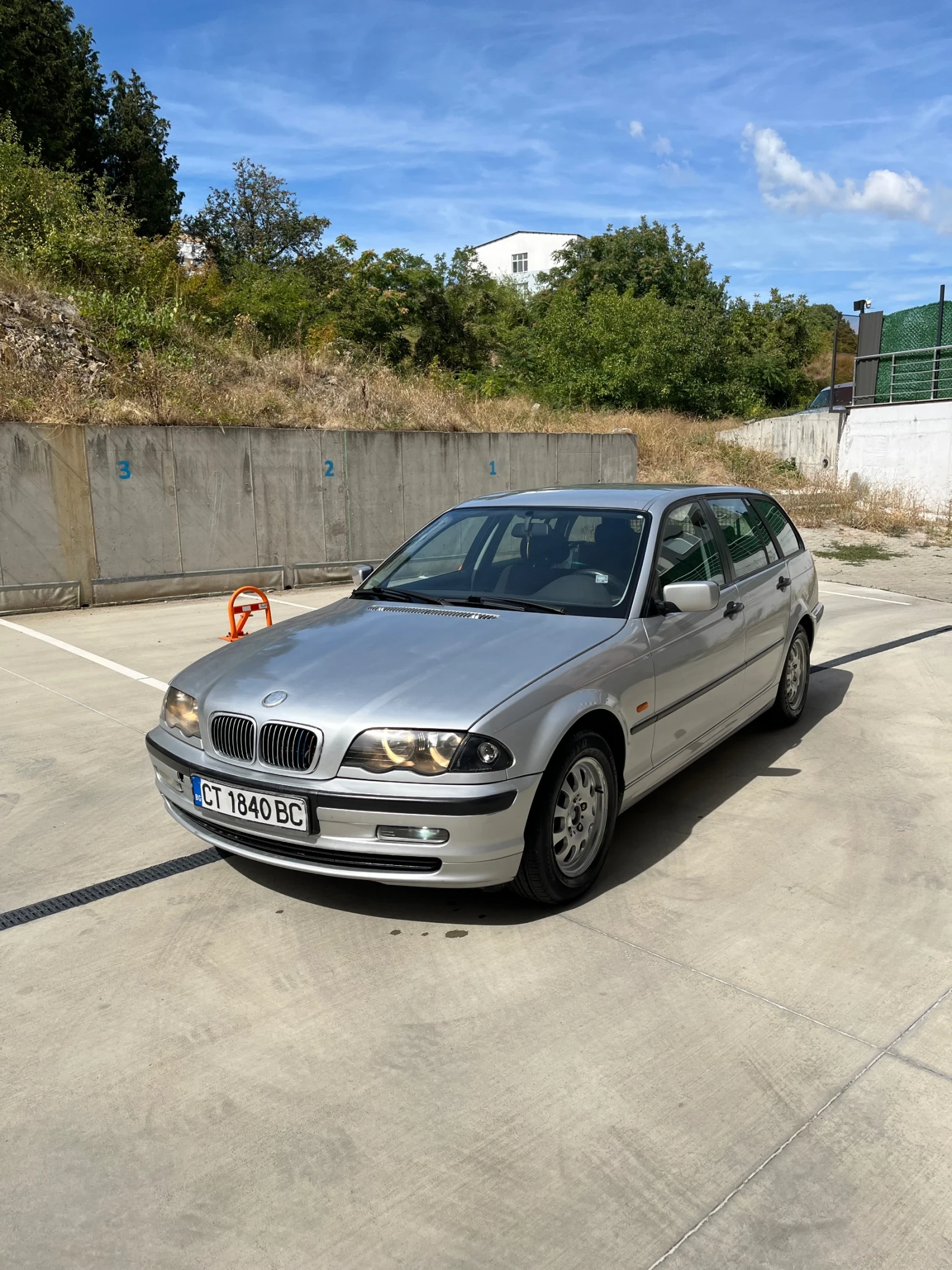 BMW 318, снимка 3 - Автомобили и джипове - 56252326