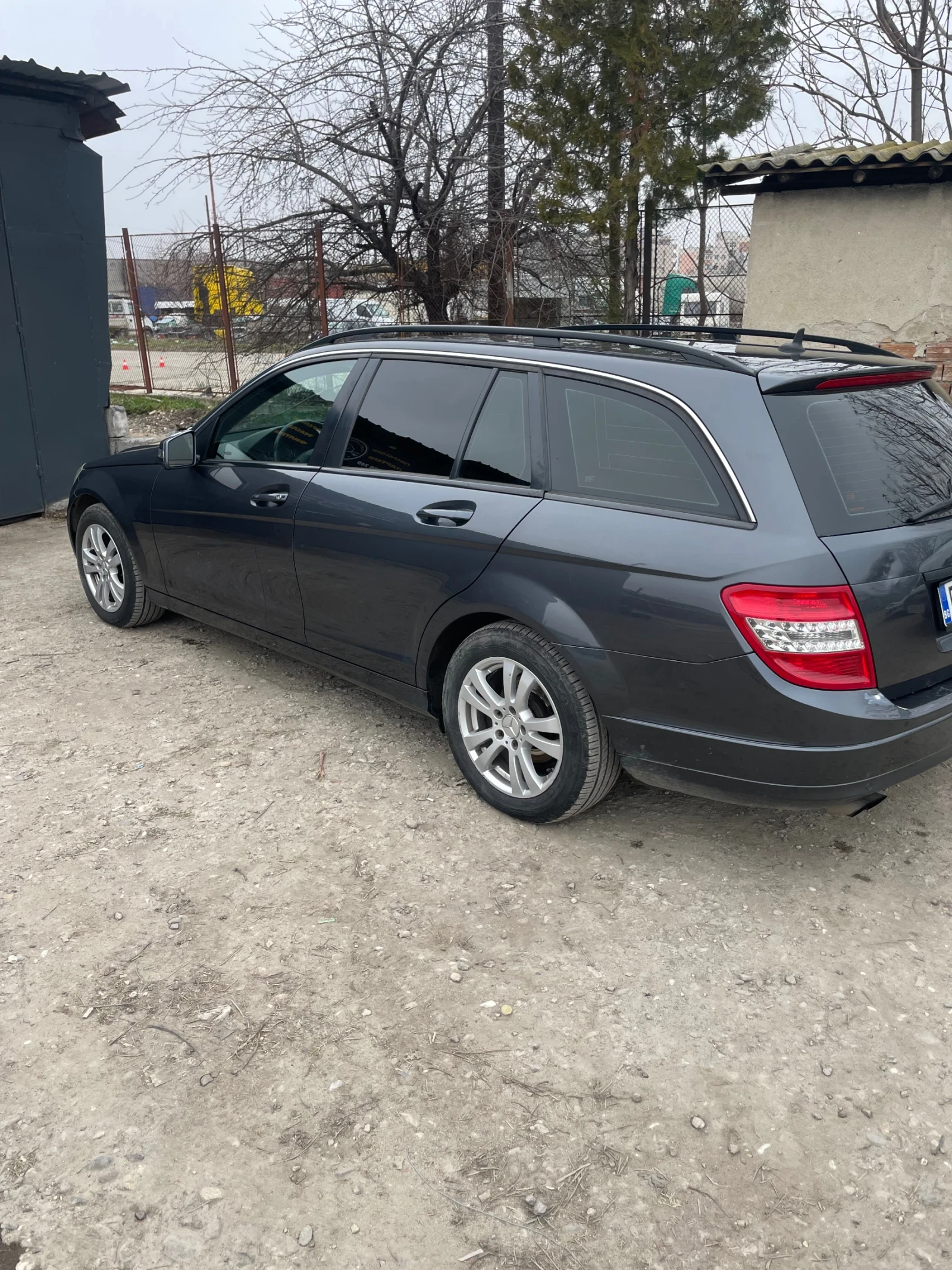 Mercedes-Benz C 220, снимка 10 - Автомобили и джипове - 56273542