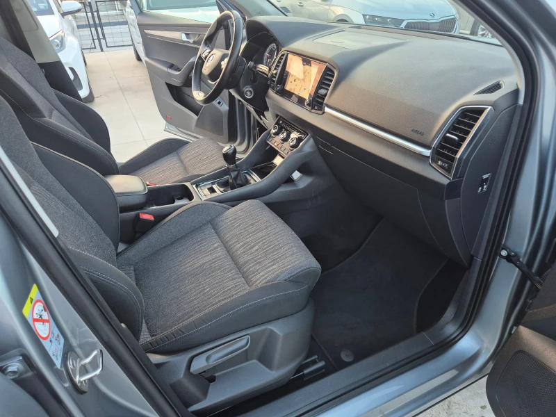 Skoda Karoq 2.0 TDI M/Т, снимка 9 - Автомобили и джипове - 51550430