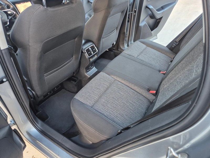 Skoda Karoq 2.0 TDI M/Т, снимка 12 - Автомобили и джипове - 51550430