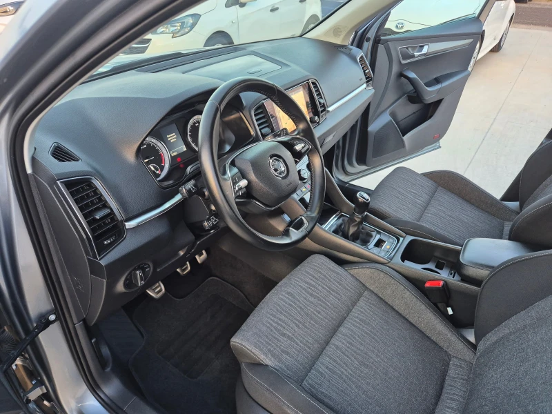 Skoda Karoq 2.0 TDI M/Т, снимка 13 - Автомобили и джипове - 51550430