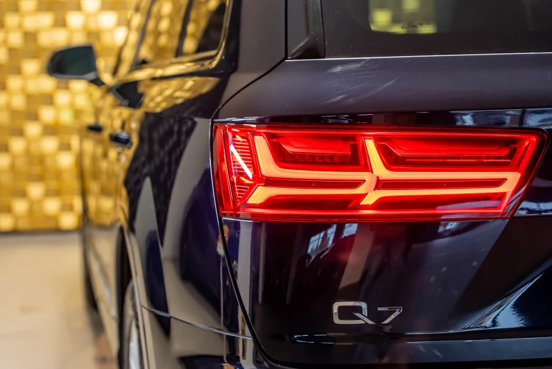 Audi Q7 3.0 TFSI 7-seats, снимка 6 - Автомобили и джипове - 52469460