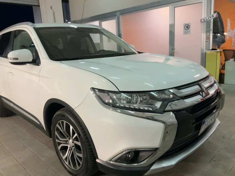 Mitsubishi Outlander 2.0 150 к.с. 4х4 газ, снимка 2 - Автомобили и джипове - 52811161