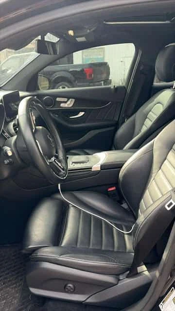 Mercedes-Benz GLC 300 COUPE/CARFAX/ПАНОРАМА/ВТОРИ ГУМИ И ДЖАНТИ, снимка 5 - Автомобили и джипове - 53979378