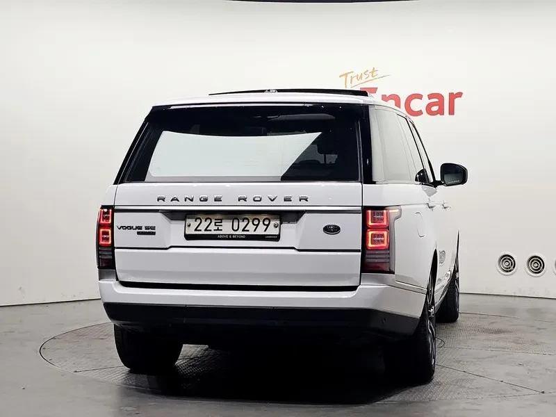 Land Rover Range rover 4.4, снимка 4 - Автомобили и джипове - 54504283