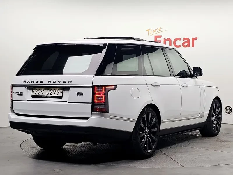 Land Rover Range rover 4.4, снимка 2 - Автомобили и джипове - 54504283