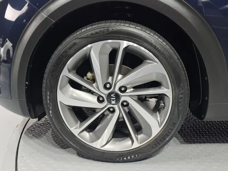 Kia Niro Noblesse, снимка 5 - Автомобили и джипове - 56517635