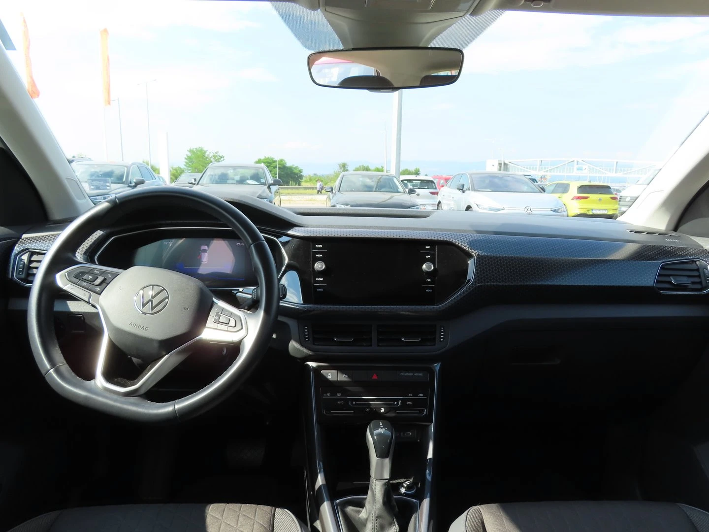 VW T-Cross Style 1.0 TSI OPF DSG | Mobile.bg   5