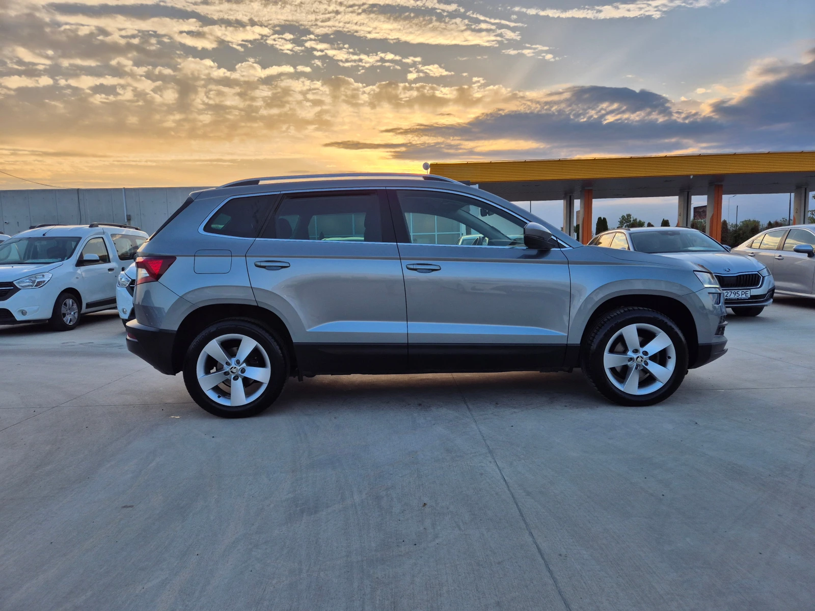 Skoda Karoq 2.0 TDI M/Т - изображение 6