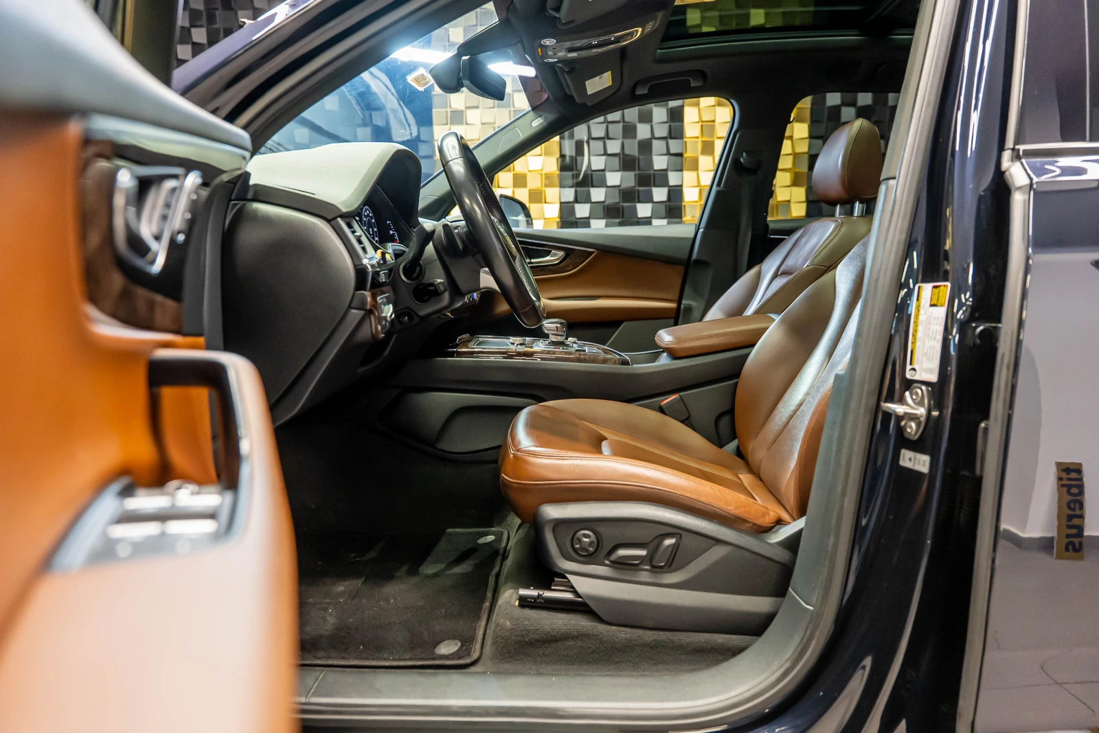 Audi Q7 3.0 TFSI 7-seats - изображение 10