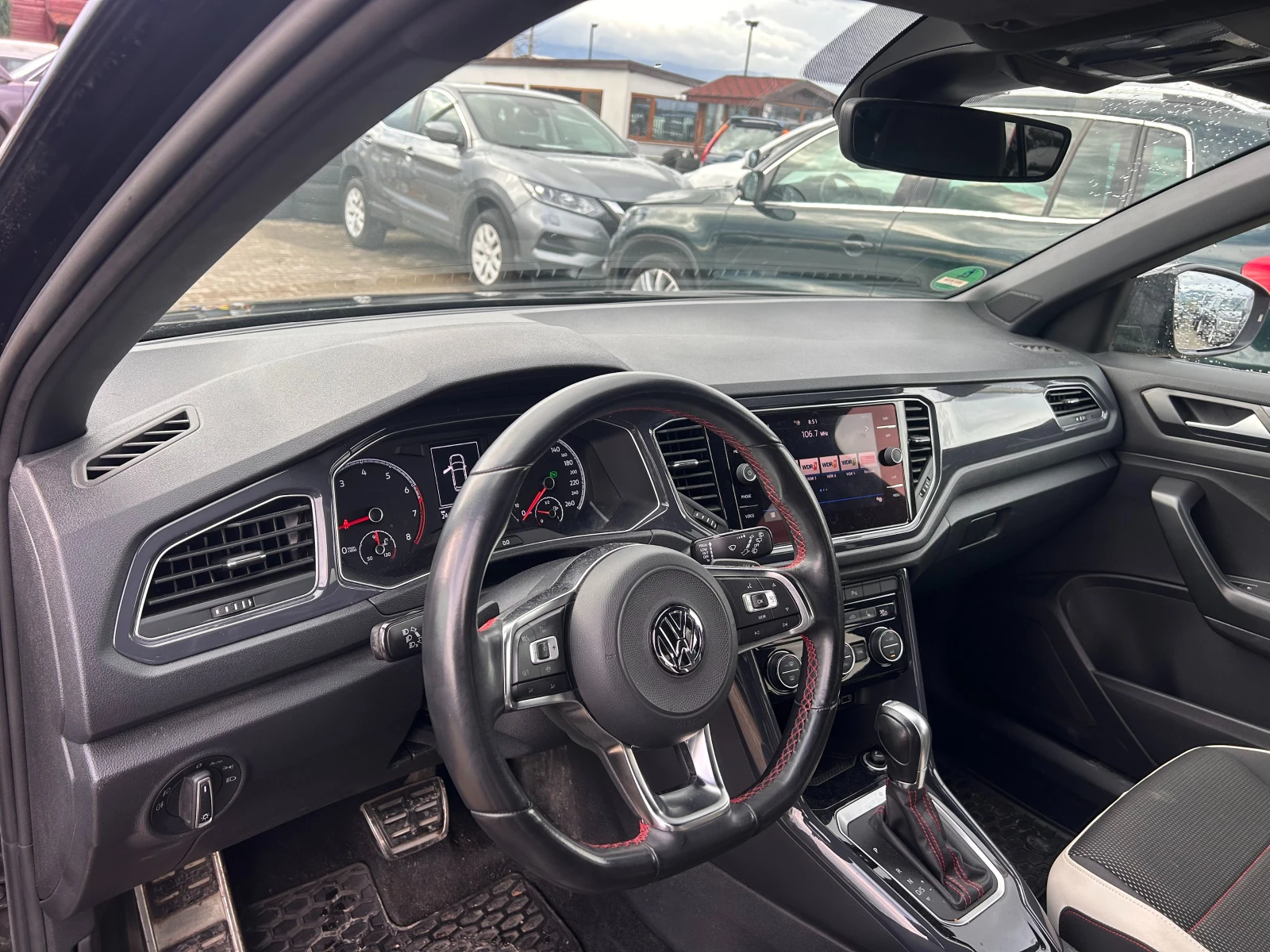 VW T-Roc 1.5TSI AVTOMAT/NAVI EURO 6 | Mobile.bg   13