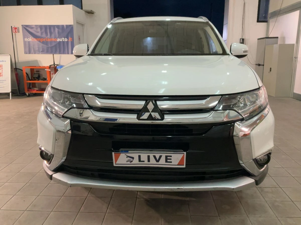 Mitsubishi Outlander 2.0 150 к.с. 4х4 газ - изображение 5