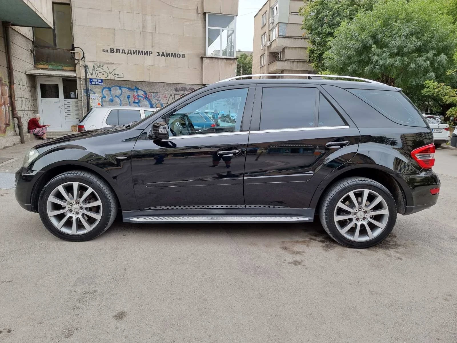 Mercedes-Benz ML 350 Grand edition 4Matic, снимка 4 - Автомобили и джипове - 54349312
