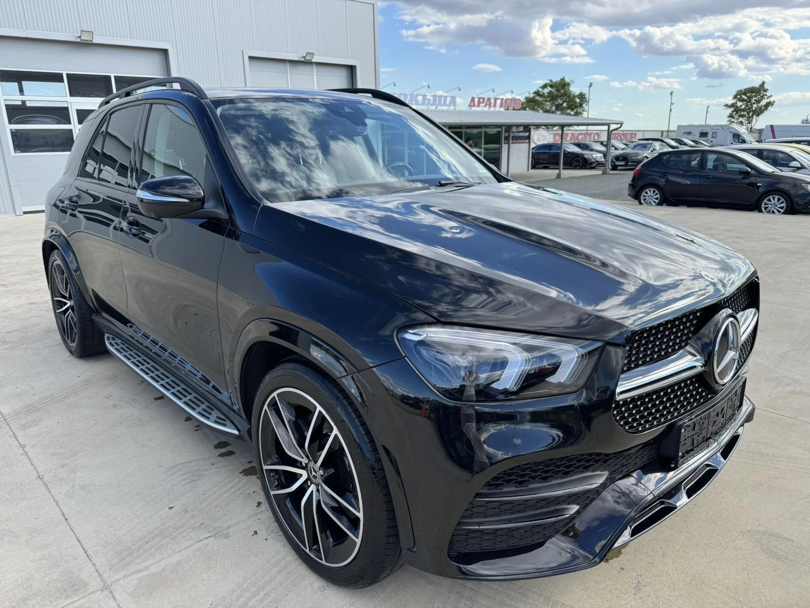 Mercedes-Benz GLE 400 d* 330ps* 4M* AMG Line* Night * Distronic* 360* , снимка 7 - Автомобили и джипове - 53911476