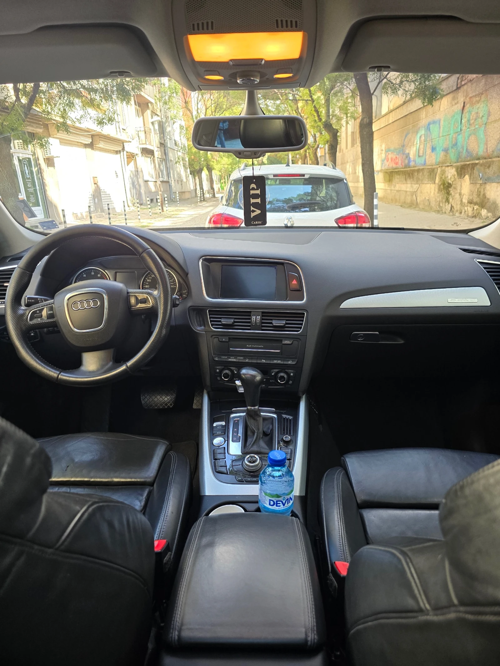 Audi Q5 2.0TFSI, снимка 5 - Автомобили и джипове - 53962966