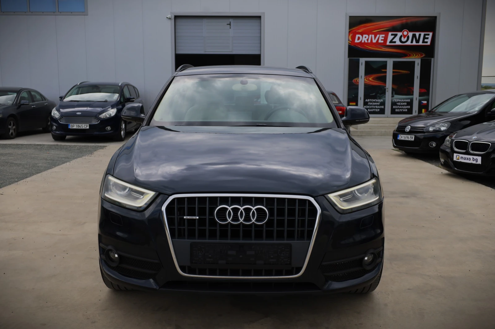 Audi Q3 2.0 Бензин, снимка 2 - Автомобили и джипове - 54669294
