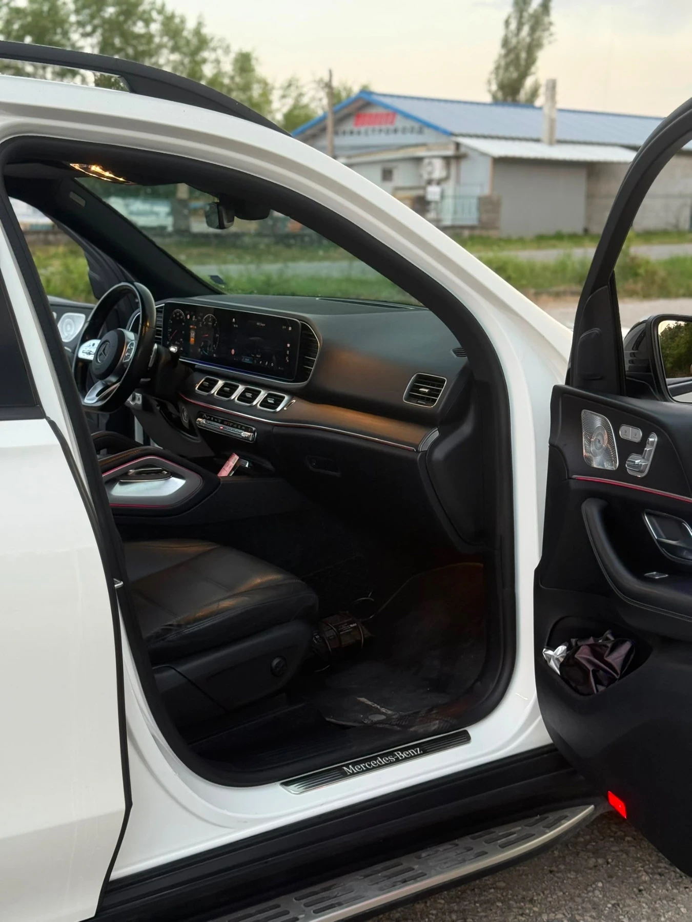 Mercedes-Benz GLE 400 AMG Line, снимка 8 - Автомобили и джипове - 55349620