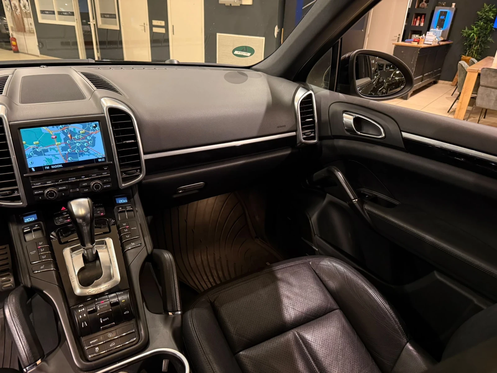 Porsche Cayenne Очакван Внос !!, снимка 13 - Автомобили и джипове - 54904881