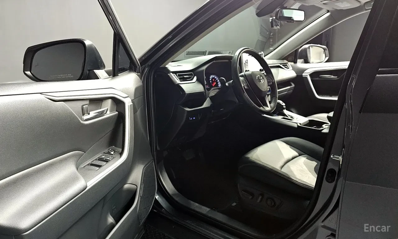 Toyota Rav4 5th Generation, снимка 10 - Автомобили и джипове - 54957372