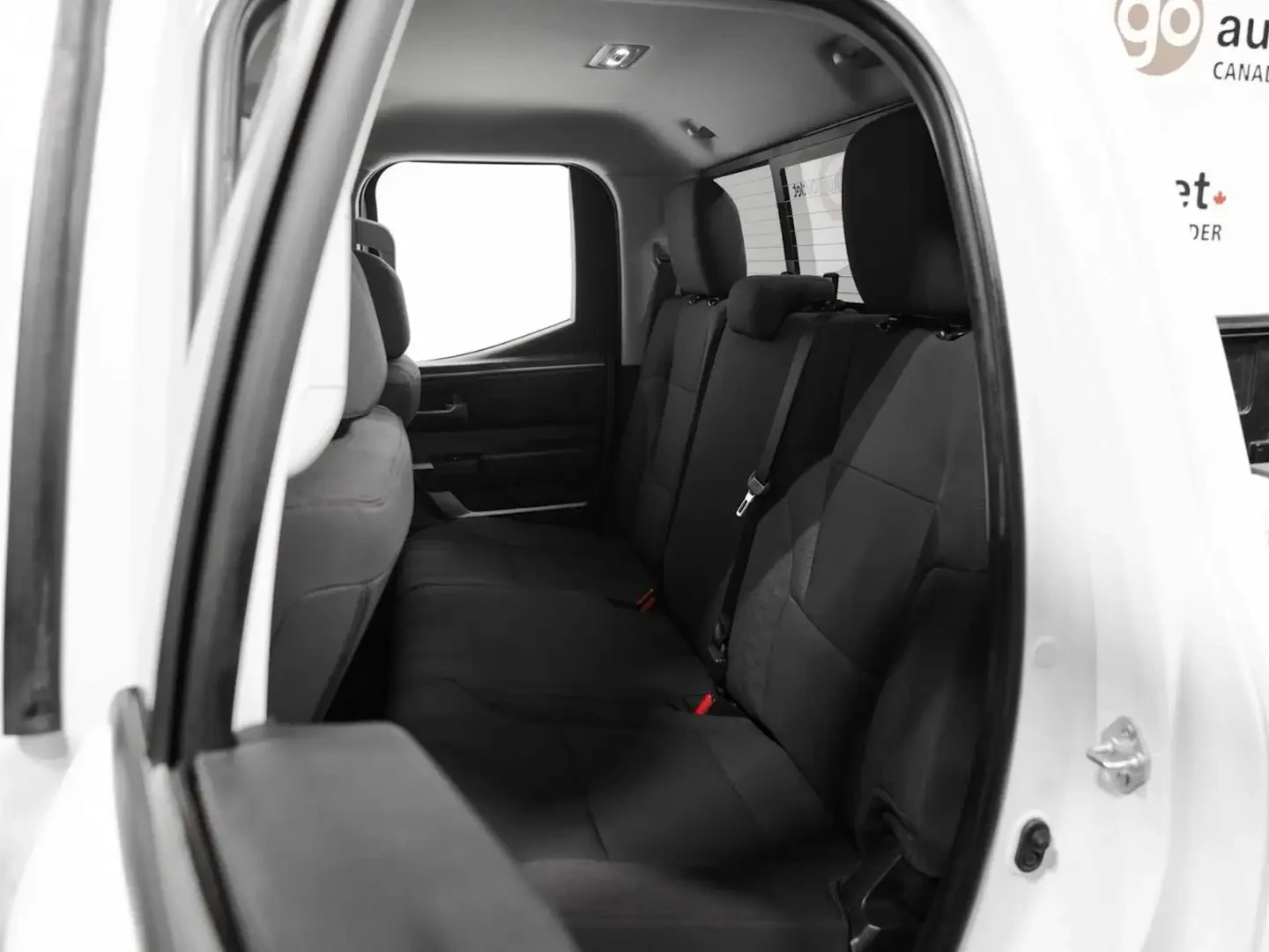 Toyota Tundra SR5* КЪСА БАЗА* ПОДГРЕВ НА ВОЛАН* КАМЕРА, снимка 8 - Автомобили и джипове - 55034866