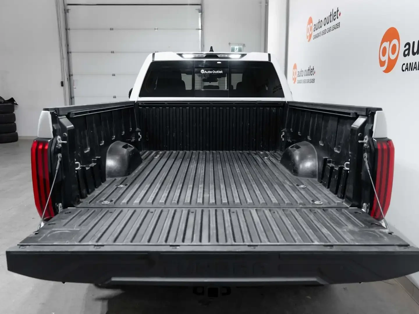 Toyota Tundra SR5* КЪСА БАЗА* ПОДГРЕВ НА ВОЛАН* КАМЕРА, снимка 6 - Автомобили и джипове - 55034866