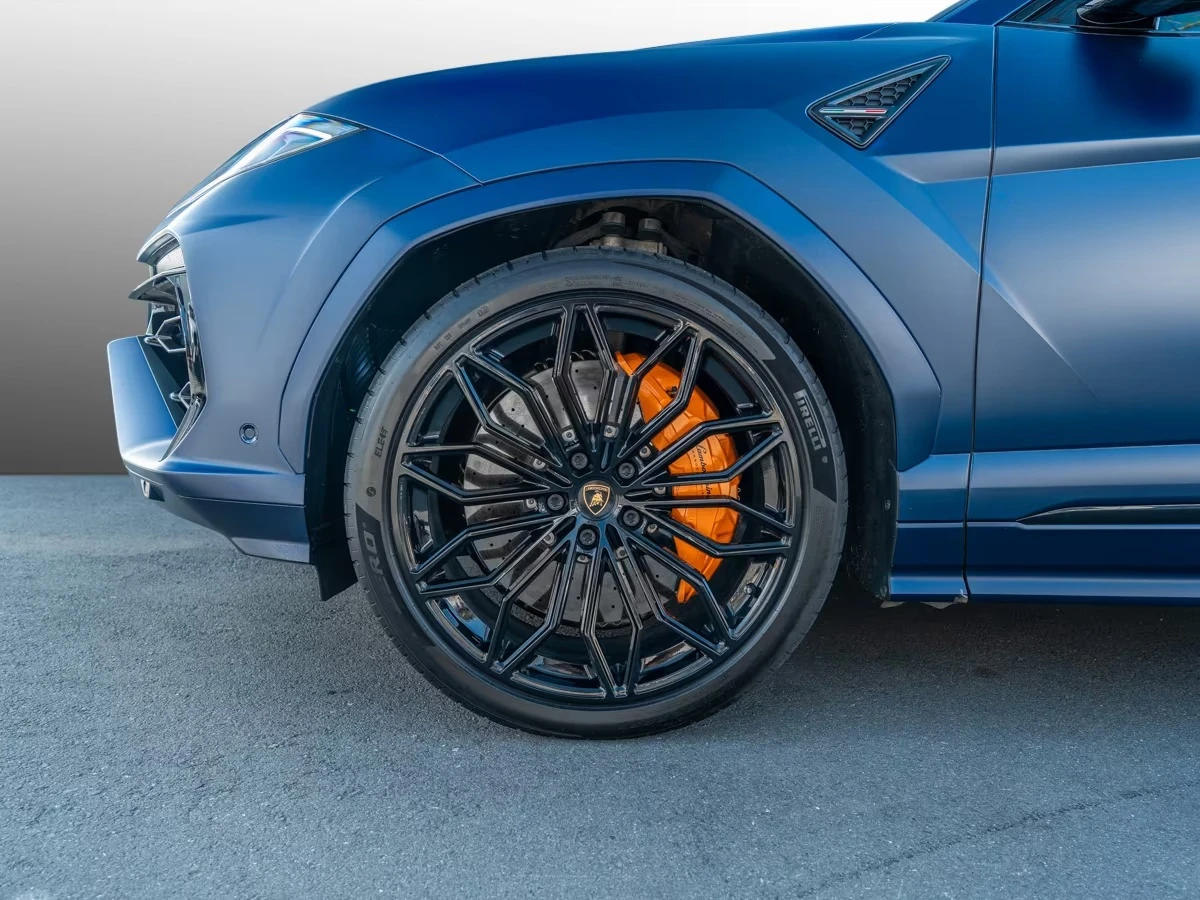 Lamborghini Urus SE PLUG-IN HYBRID AKRAPOVIC B&O KERAMIK PANORAMA , снимка 6 - Автомобили и джипове - 55645315